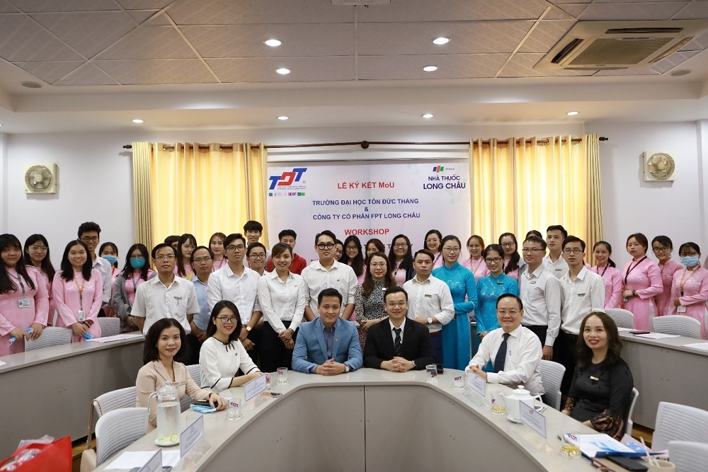 Cooperation between TDTU and Long Chau pharmacy chain
